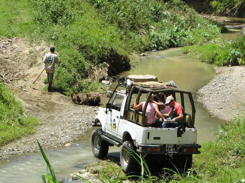 Sauraha Nana Hotel Eksteriør bilde
